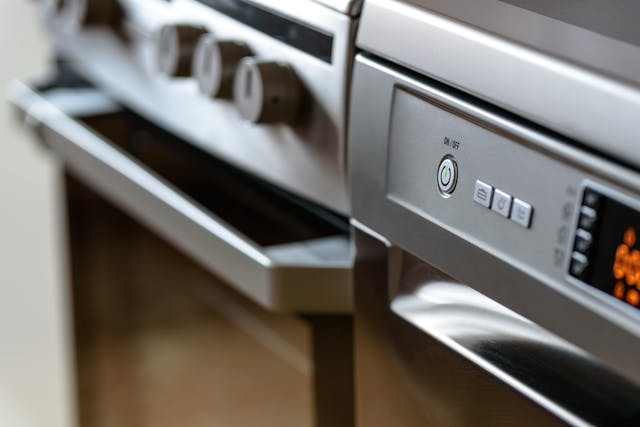 dishwasher-in-the-kitchen